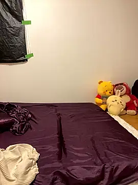 h415a812 online show from October 4, 8:24 pm