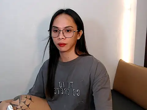 suckablemistress4uxx online show from November 12, 3:21 pm