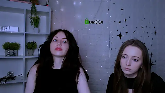 riley sanders online show from March 26, 8:21 pm