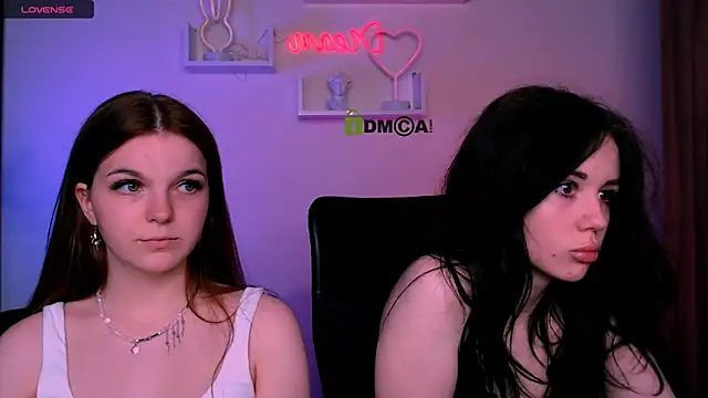 riley sanders online show from July 8, 9:17 pm