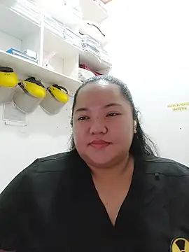 LianaCruzado online show from June 13, 2:03 pm