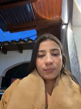 -juicy  online show from February 1, 11:14 pm