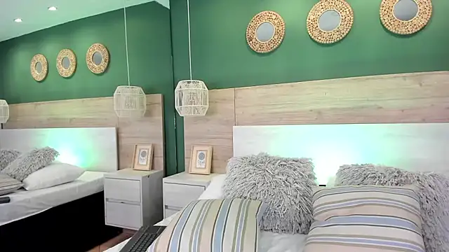 aa lunit online show from October 7, 2:43 pm