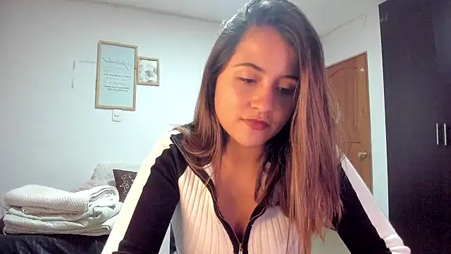 Ana  Pink online show from March 3, 1:33 am