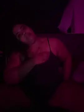 1n0nlythroat online show from September 11, 6:36 am