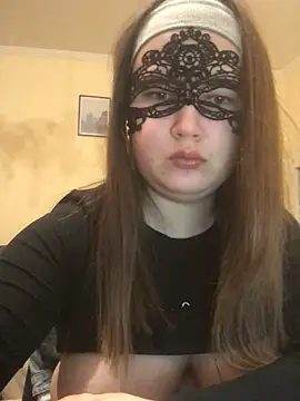 ShyPampBlondie online show from February 21, 3:57 pm