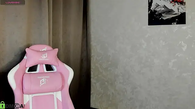 FlirtyAura online show from November 24, 5:42 am