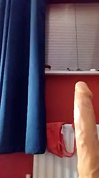 Sophrob96x online show from April 15, 11:16 pm