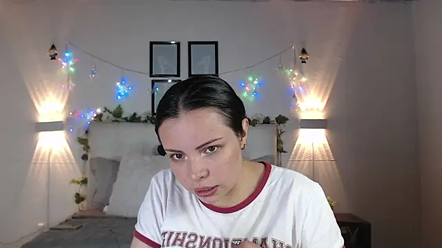 Megan 05  online show from March 28, 7:13 pm