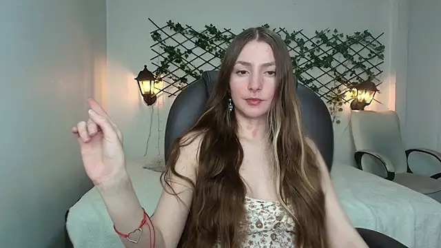 velvet  moon online show from April 14, 12:22 am