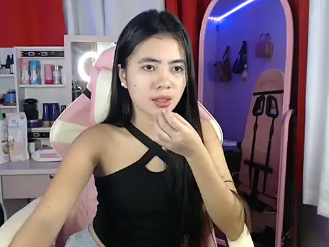 Snapshot of pinay_sharmelyn chatting on March 11, 3:03 pm pinay sharmelyn online show from March 11, 3:03 pm