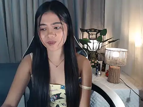 Snapshot of pinay_sharmelyn chatting on February 12, 1:46 pm pinay sharmelyn online show from February 12, 1:46 pm