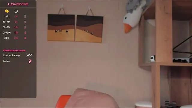 elilybby online show from March 29, 2:05 pm