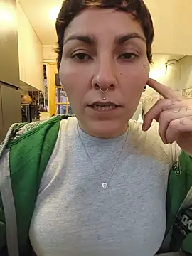 xjuanaxmaldadxxx online show from July 17, 7:06 pm