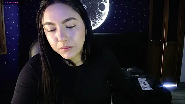 Megara 25 online show from April 7, 4:09 pm