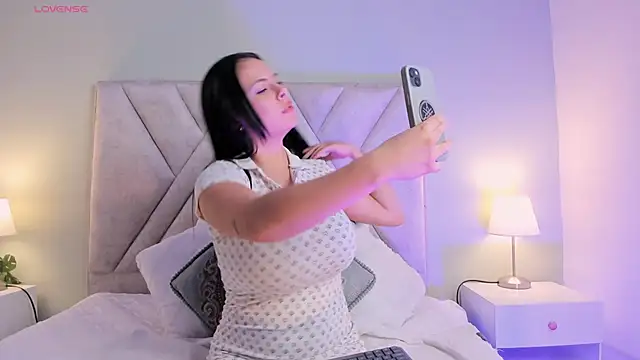 angelica cross  online show from September 17, 8:29 pm