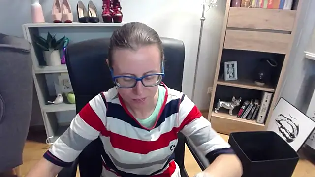 sweetxLizzy online show from September 11, 4:57 am