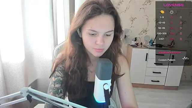 Snapshot of yourdreamm_ chatting on September 22, 8:13 am yourdreamm online show from September 22, 8:13 am