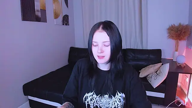 Leila xxBaby online show from November 28, 1:36 pm