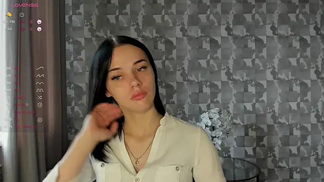 Snapshot of Kseni_a chatting on October 22, 8:30 am Kseni a online show from October 22, 8:30 am