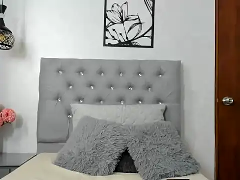 Emiily cooper x online show from September 20, 2:26 pm