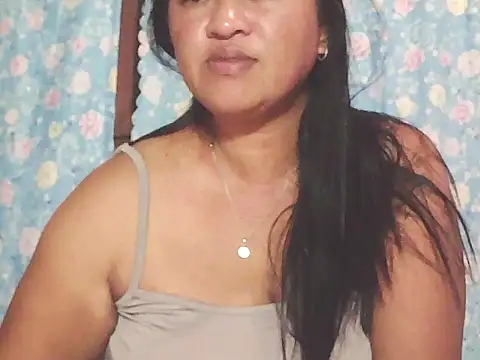 hotolivia34 online show from December 2, 1:13 pm