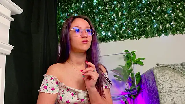 EvaBllake online show from March 20, 6:40 am