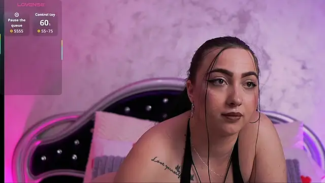 SweetySasha18 online show from June 18, 5:18 pm