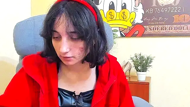 Marri-Stella online show from December 4, 10:50 am