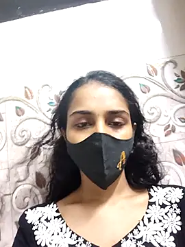 Zoya G online show from February 22, 11:00 am