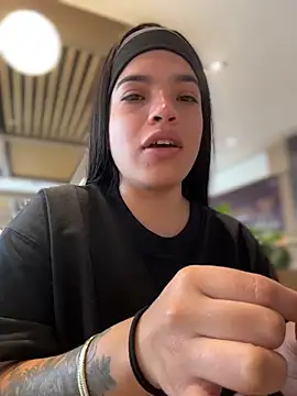 JuanitaMore01 online show from June 20, 8:34 pm
