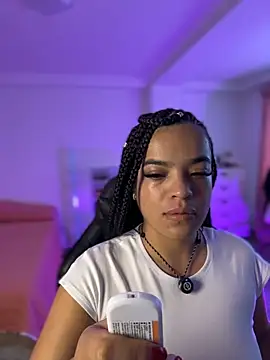 JuanitaMore01 online show from July 3, 8:04 pm