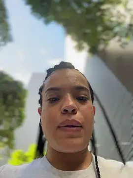 JuanitaMore01 online show from July 14, 9:30 pm