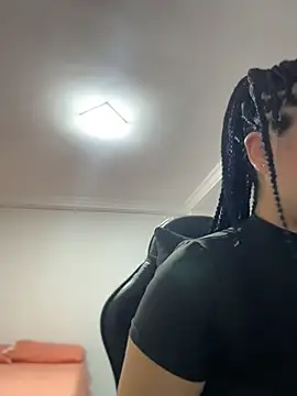 JuanitaMore01 online show from July 11, 11:05 pm