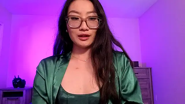 Snapshot of Aliciaz3 chatting on September 27, 4:58 pm Aliciaz3 online show from September 27, 4:58 pm