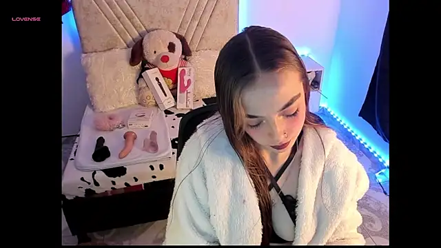 Mia Victoria22 online show from April 24, 3:42 am