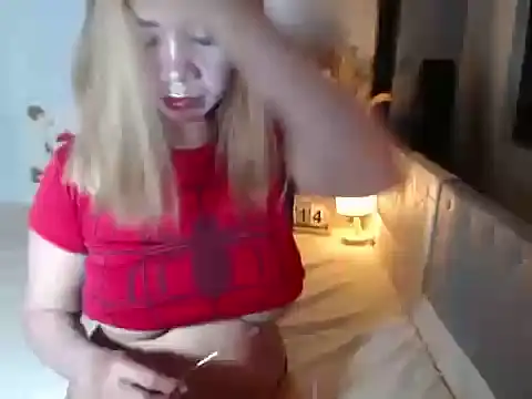 xpinaywildgirlxx online show from June 14, 5:19 am