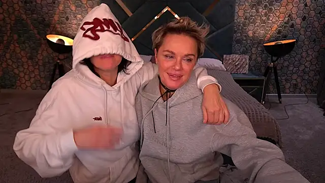 PleasureWeCouple online show from November 29, 7:12 am