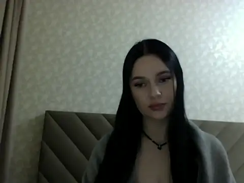 Lulii24 online show from October 16, 9:50 pm