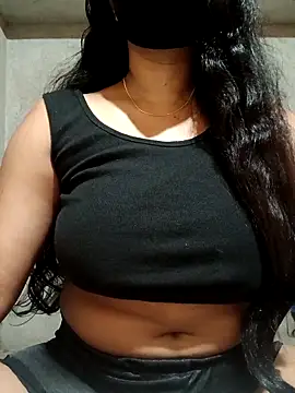 Snapshot of DiyaRoy49 chatting on October 18, 6:10 pm DiyaRoy49 online show from October 18, 6:10 pm