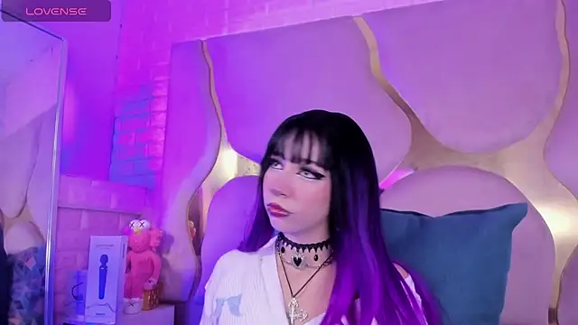 Niina Sissy online show from June 16, 5:52 am