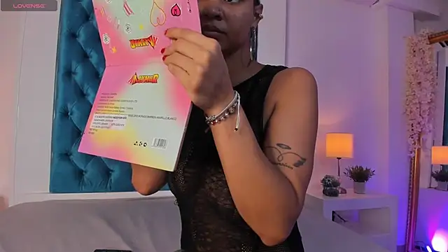 ZoeSantanna  online show from May 28, 12:58 pm