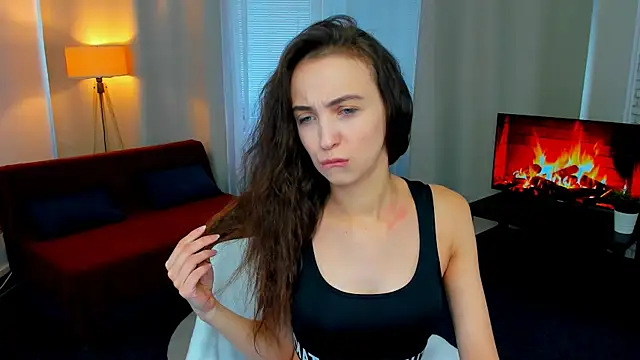 Snapshot of EllaSteele chatting on October 7, 1:26 pm EllaSteele online show from October 7, 1:26 pm