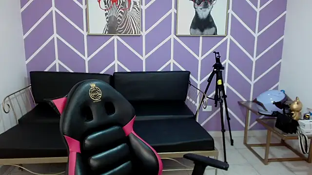 Adhara Kitten online show from December 13, 7:53 pm