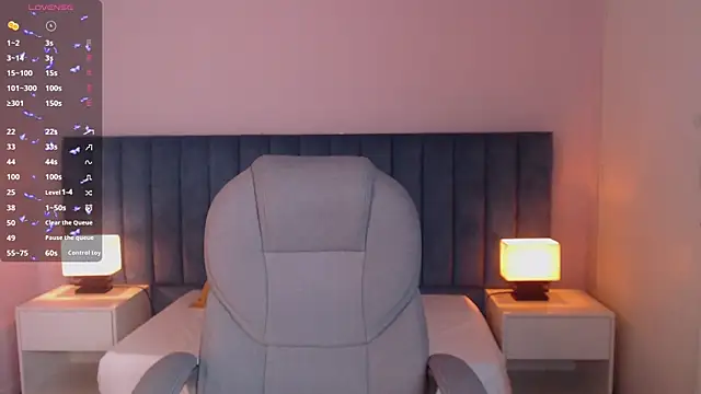 Snapshot of gemmalewis_ chatting on September 26, 2:58 pm gemmalewis online show from September 26, 2:58 pm
