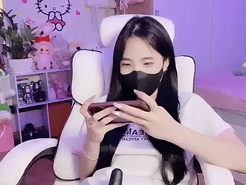 keelinnn19 online show from October 30, 10:11 pm