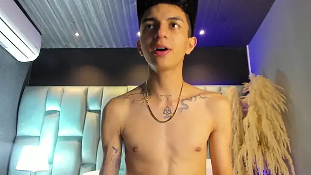 NickandAbby  online show from May 30, 2:20 am