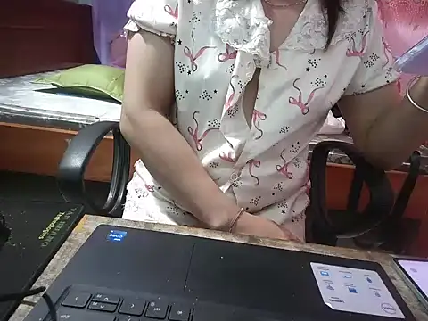 Xue weng online show from May 1, 10:46 pm