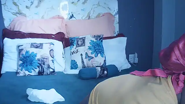 CouplesX96xx online show from April 19, 10:04 am