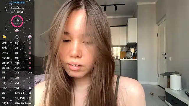 Snapshot of Wow_Akemi chatting on September 18, 9:41 am Wow Akemi online show from September 18, 9:41 am
